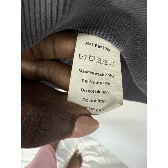 Outdoor Voices Nimbus Hoodie Size M Comfort Everyday Minimalist Basic Casual - Picture 4 of 7